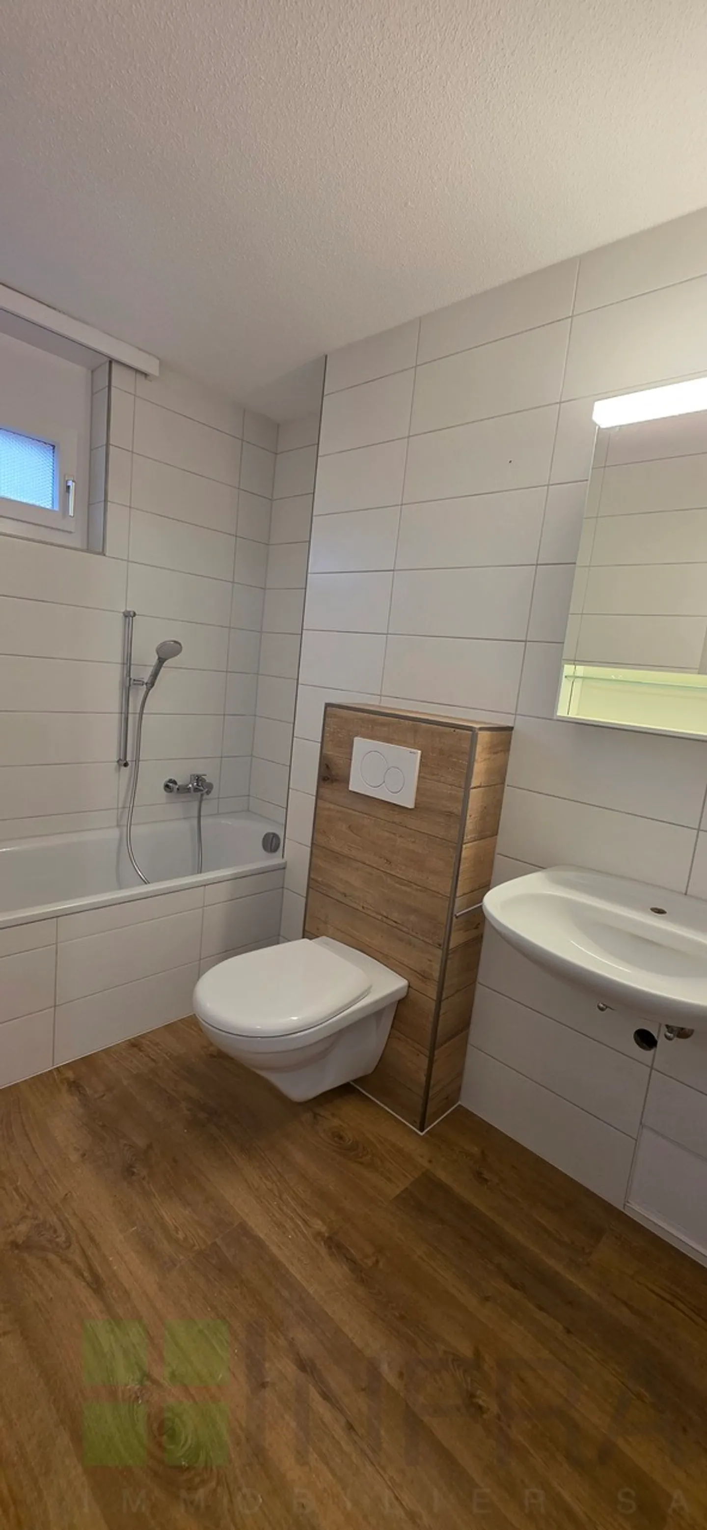 Beautifully renovated 4.5-room apartment - Photo 5 of 10