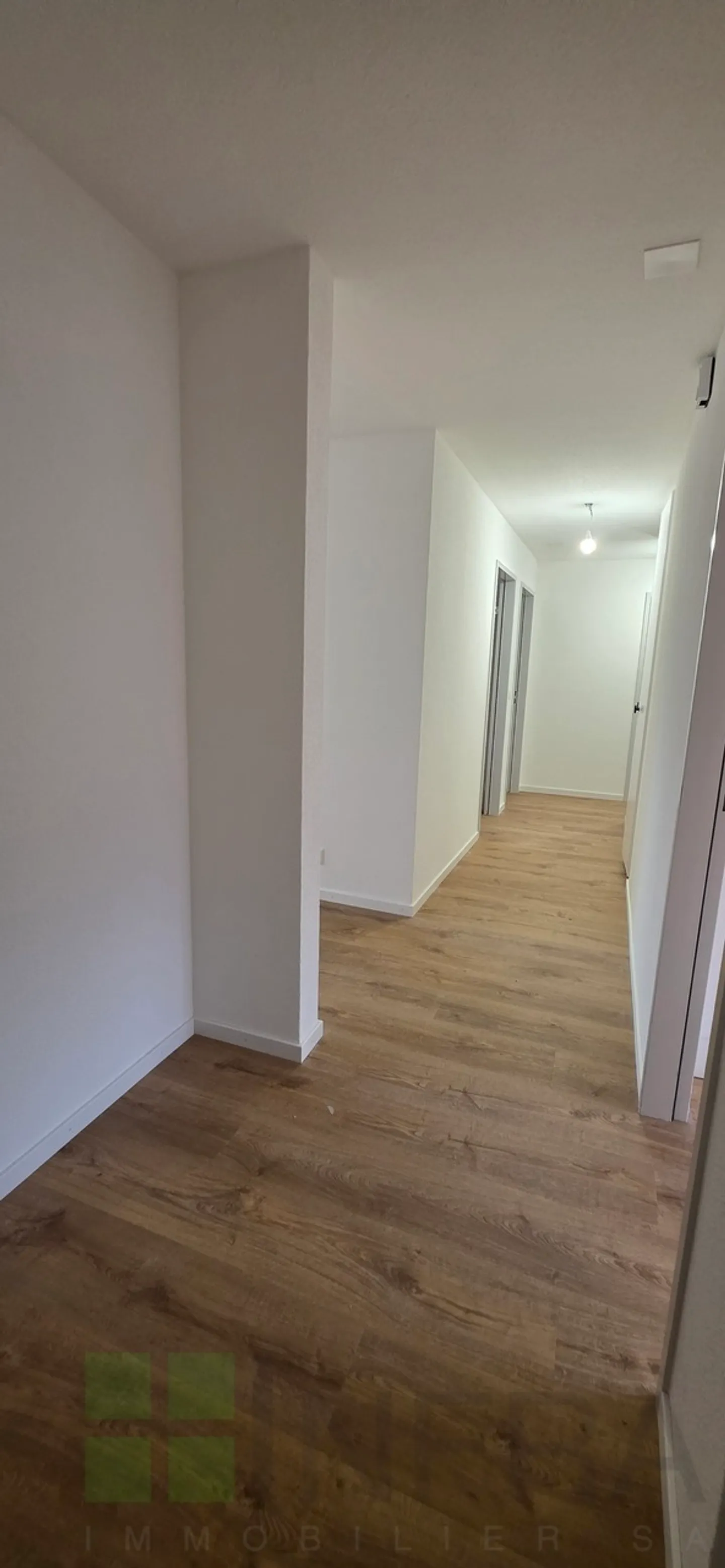 Beautifully renovated 4.5-room apartment - Photo 7 of 10