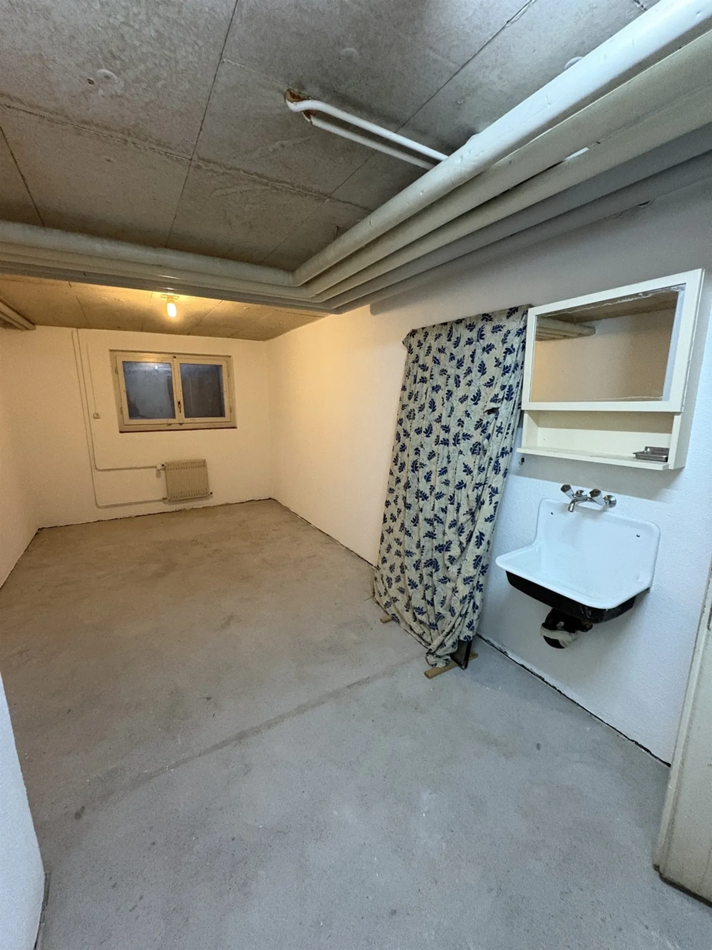 Free storage space in Geroldswil - Photo 1 of 1