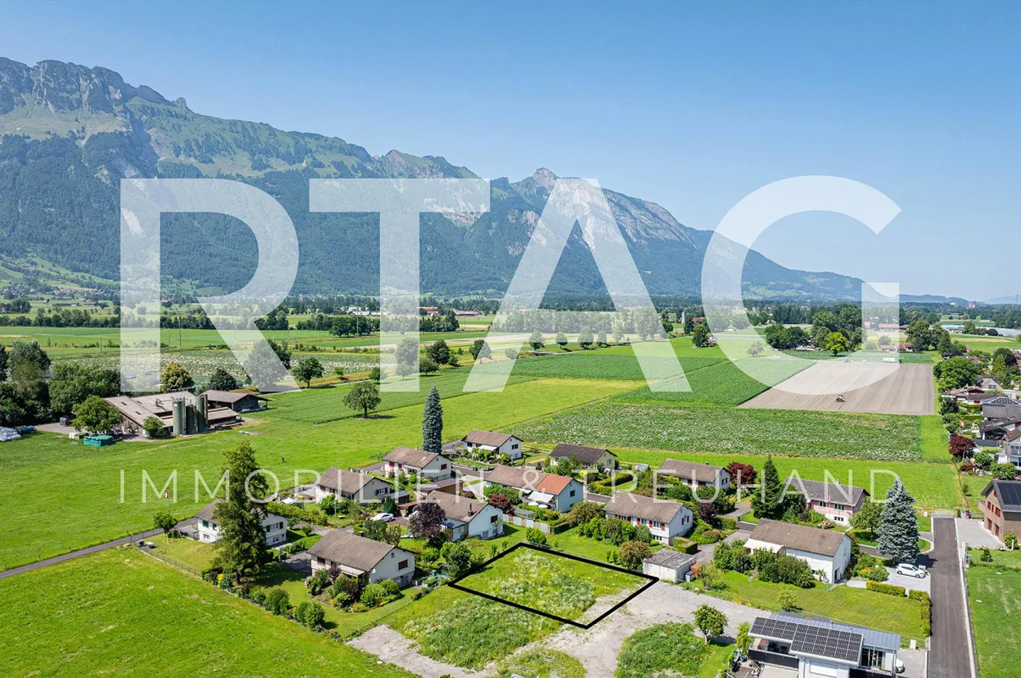 Baulandgrundstück - Foto 1 von 4