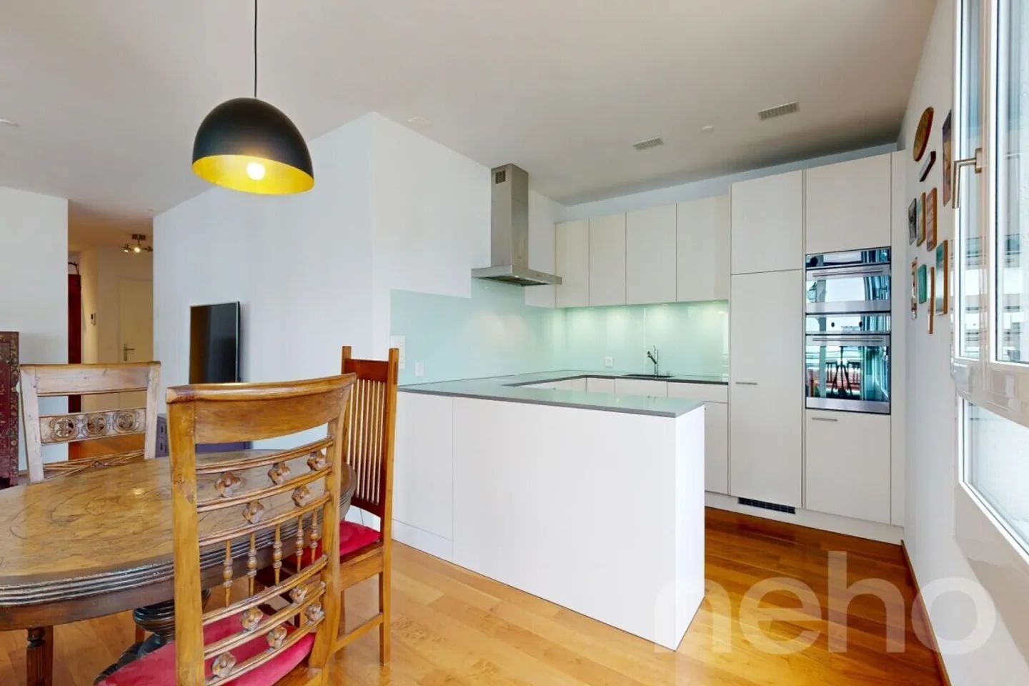 Moderne 3.5-Zimmer-Wohnung mit Balkon - Foto 5 von 12