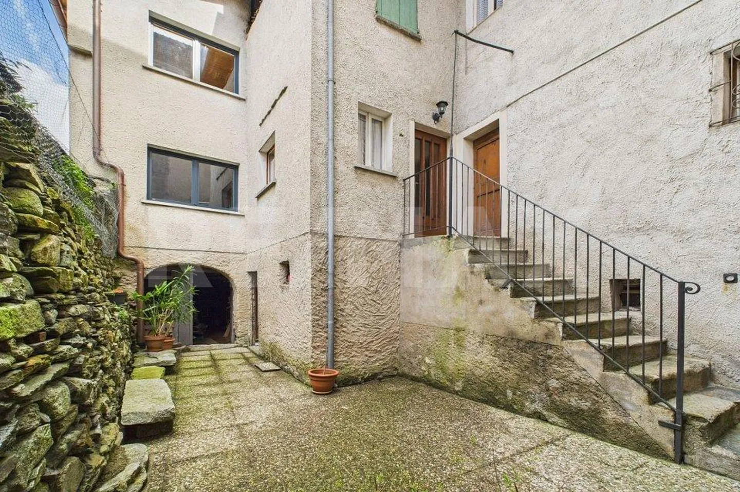 Maison romantique dans un emplacement central à Novaggio - Spacieuse, lumineuse et pleine de caractère - Photo 9 sur 13