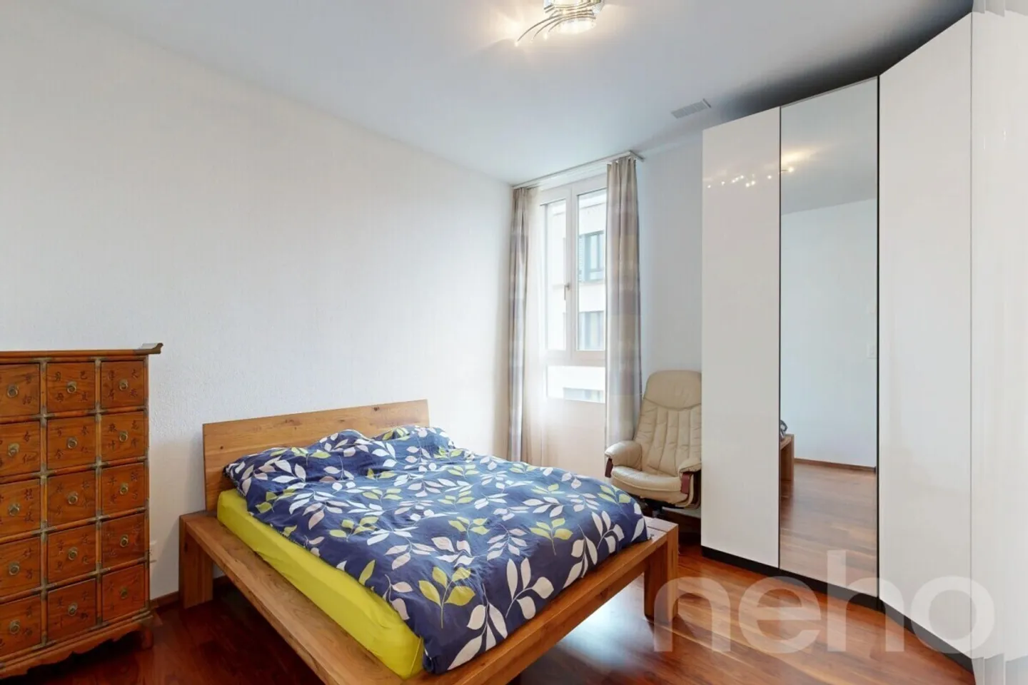 Moderne 3.5-Zimmer-Wohnung mit Balkon - Foto 7 von 12