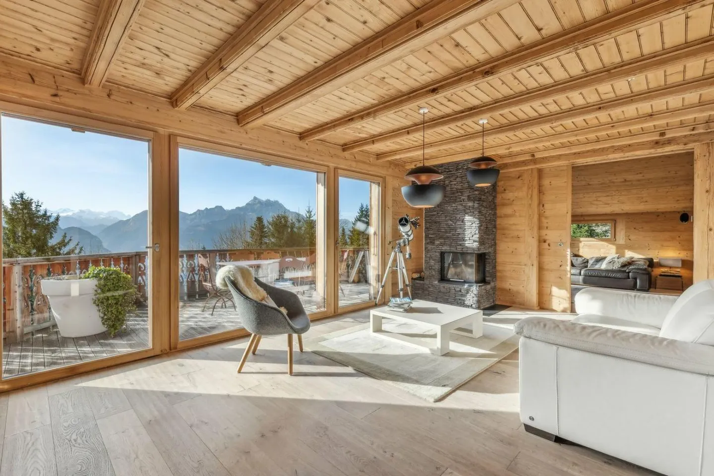 Chalet mit Spektakulärem Blick - Foto 2 von 13