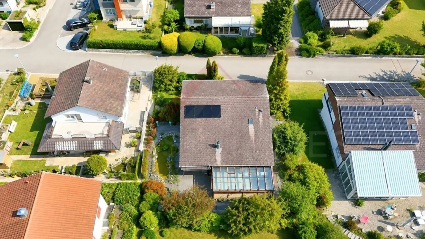 Spacious 5.5-room single-family house with winter garden in Bad Zurzach - Photo 1 of 5
