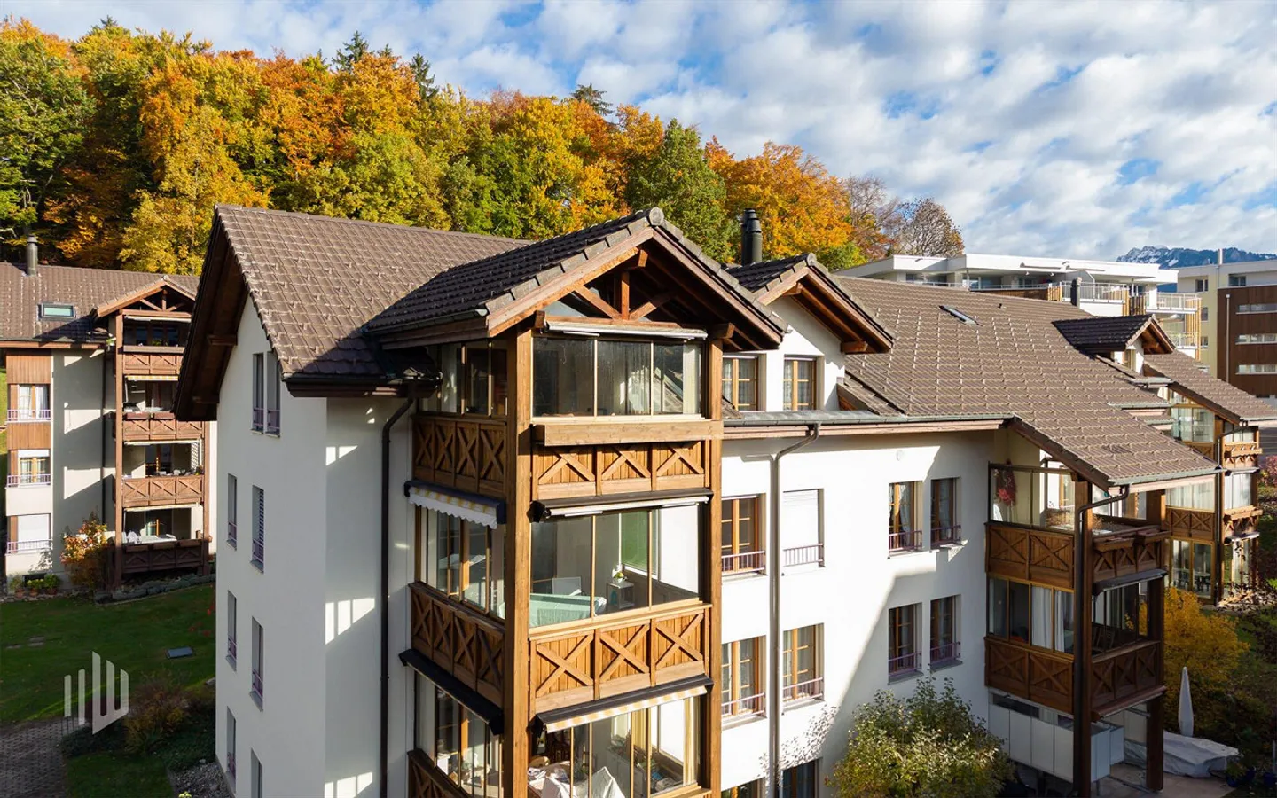 ImmoWyss - Charming Attic Apartment with Winter Garden and Mountain View - Photo 1 of 8