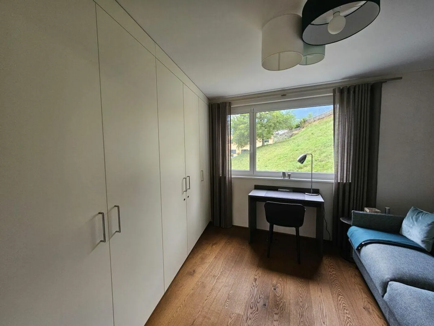 Originelle exklusive Terrassenwohnung in einer attraktiven Wohnlage in Sils i.D. - Photo 6 sur 12