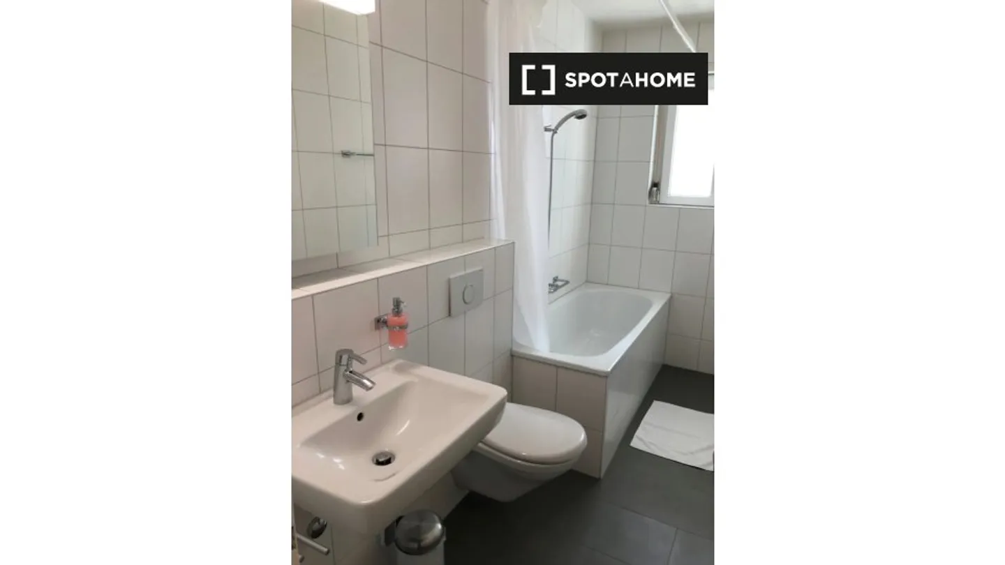 Découvrez, visitez et louez votre nouveau chez-vous en ligne en toute confiance. - Photo 1 sur 6