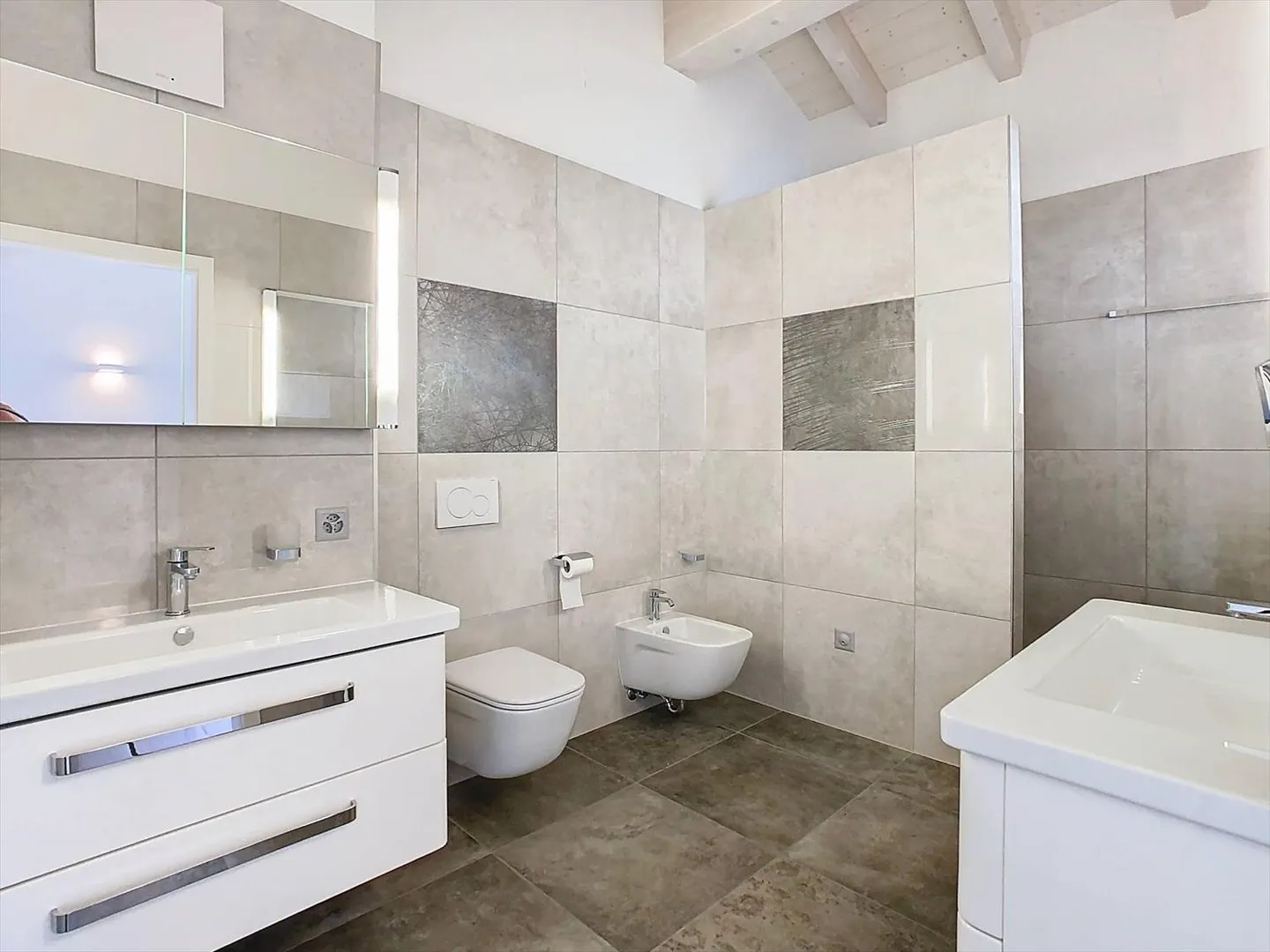 Appartamento-villa attico con vista panoramica - Darnona - Foto 9 di 13