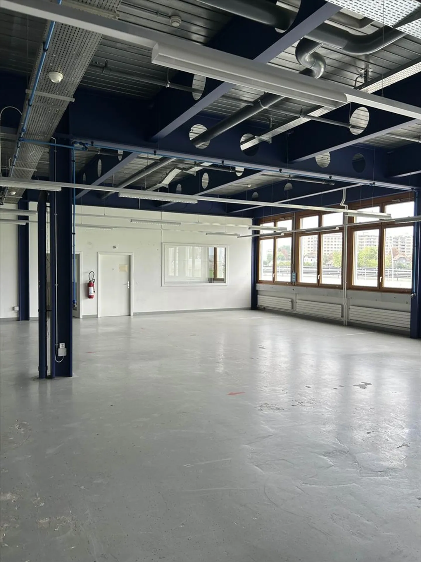 1.703 m2 an handwerklichen und administrativen Flächen zur Miete im PAV - Foto 5 von 9