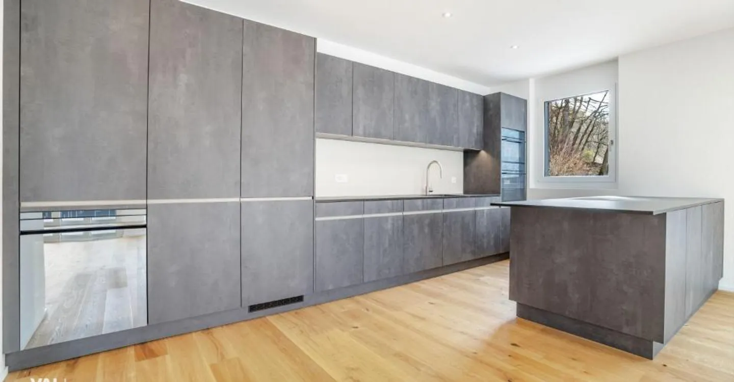 Unique 4.5-room penthouse apartment in Visp - modern living with the best view - Photo 4 of 12