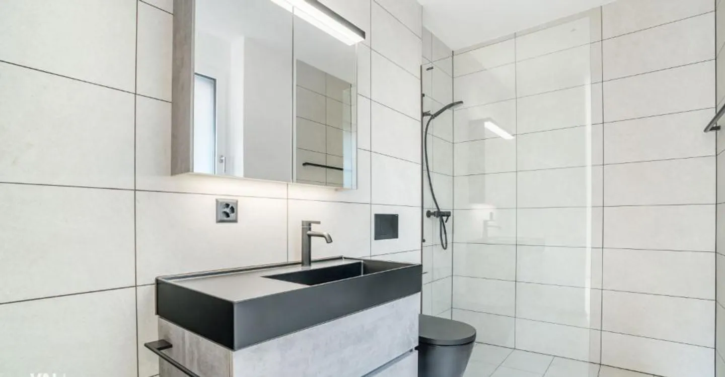 Unique 4.5-room penthouse apartment in Visp - modern living with the best view - Photo 10 of 12