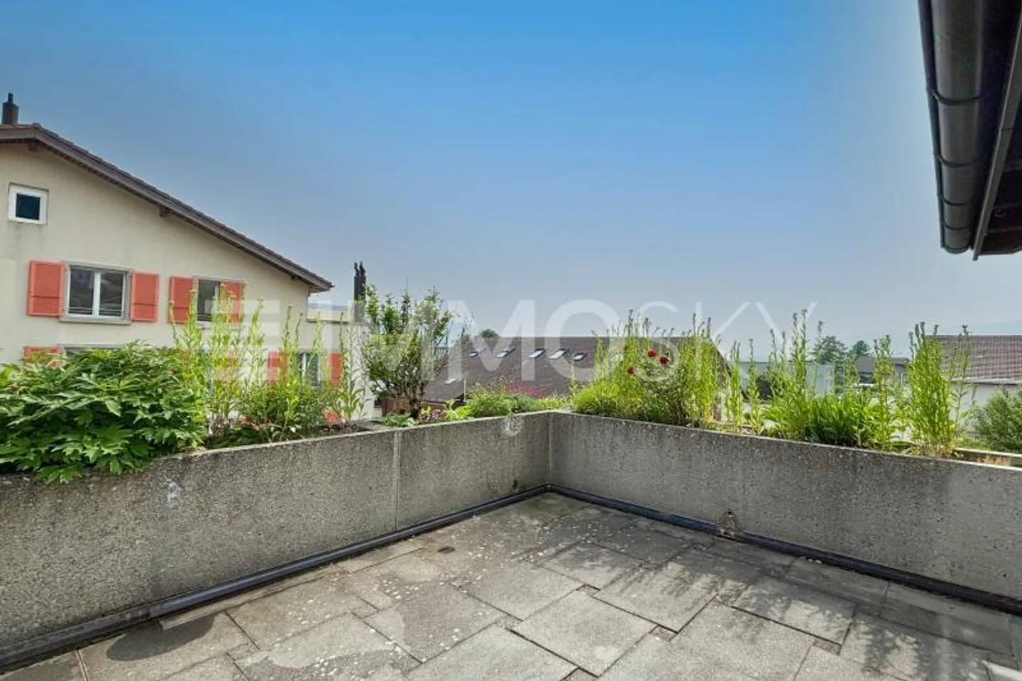 Appartement 3.5 pièces lumineux et au calme - Photo 2 sur 7