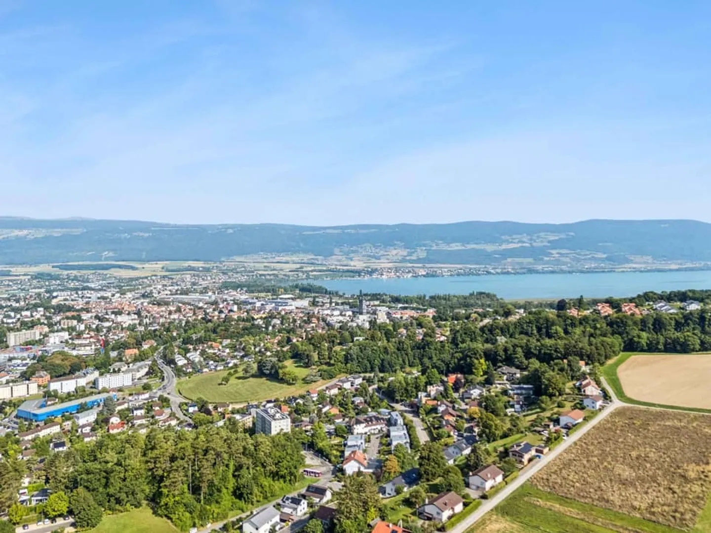 Elegante zeitgenössische Doppelhaushälfte - Foto 12 von 13