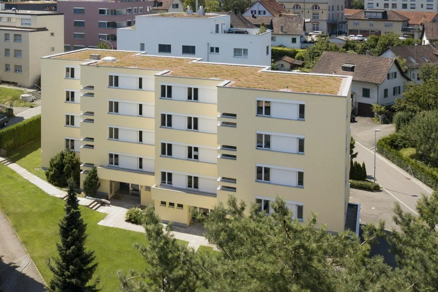 Charming 3-room apartment in St. Gallen - Photo 1 of 8