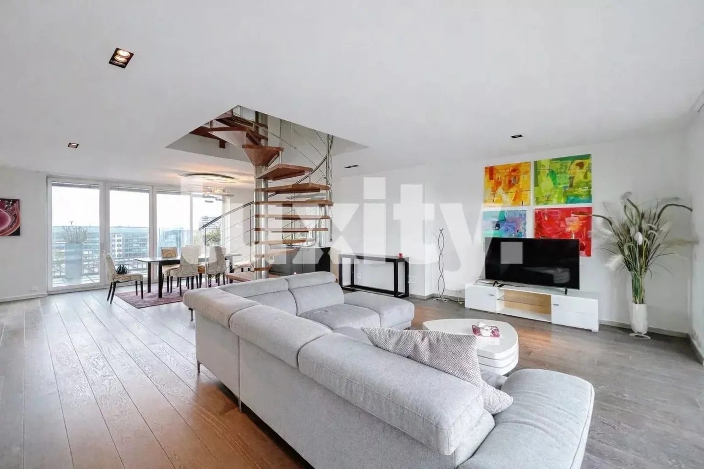 Attique de Luxe avec Vues Panoramiques - Photo 1 sur 3