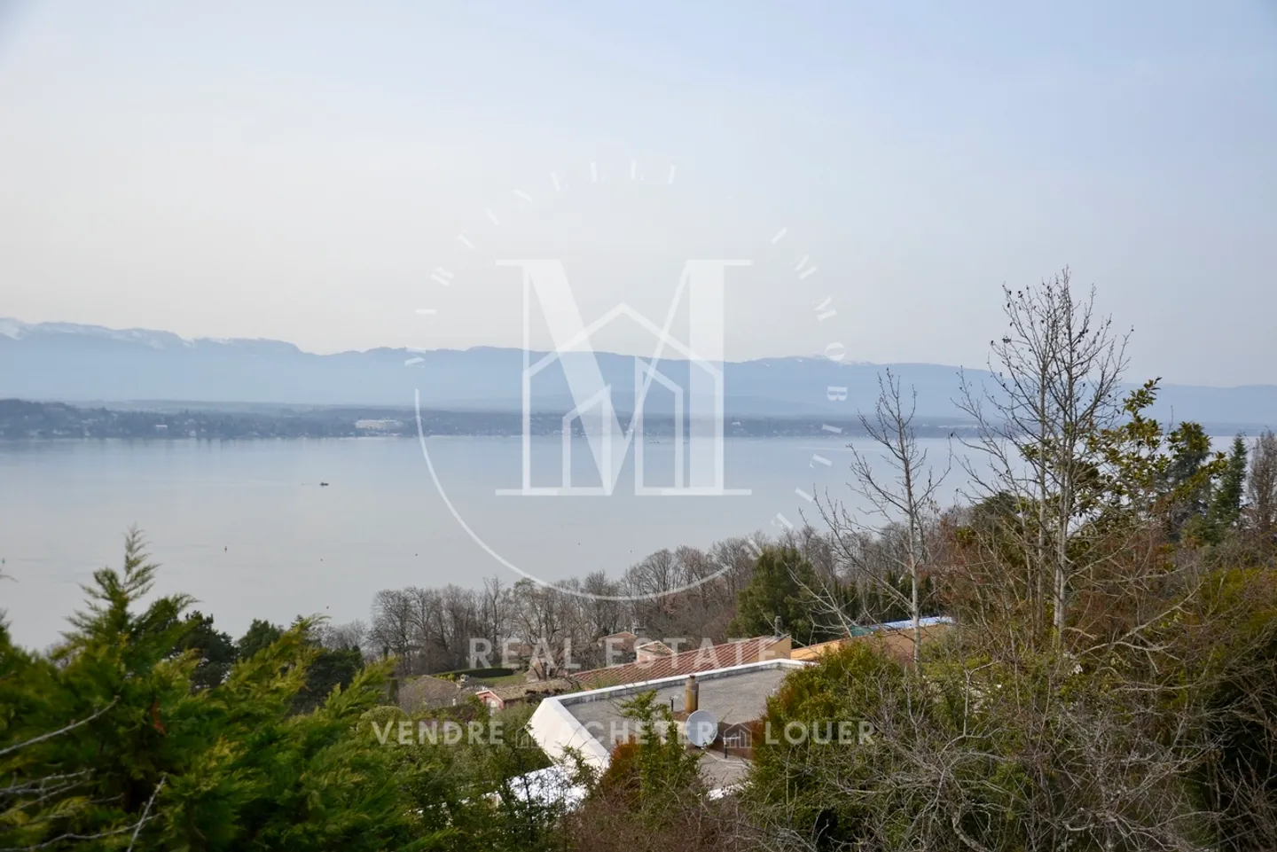 Rare in Geneva – Apartment a stone's throw from the lake and the beach - Photo 1 of 6