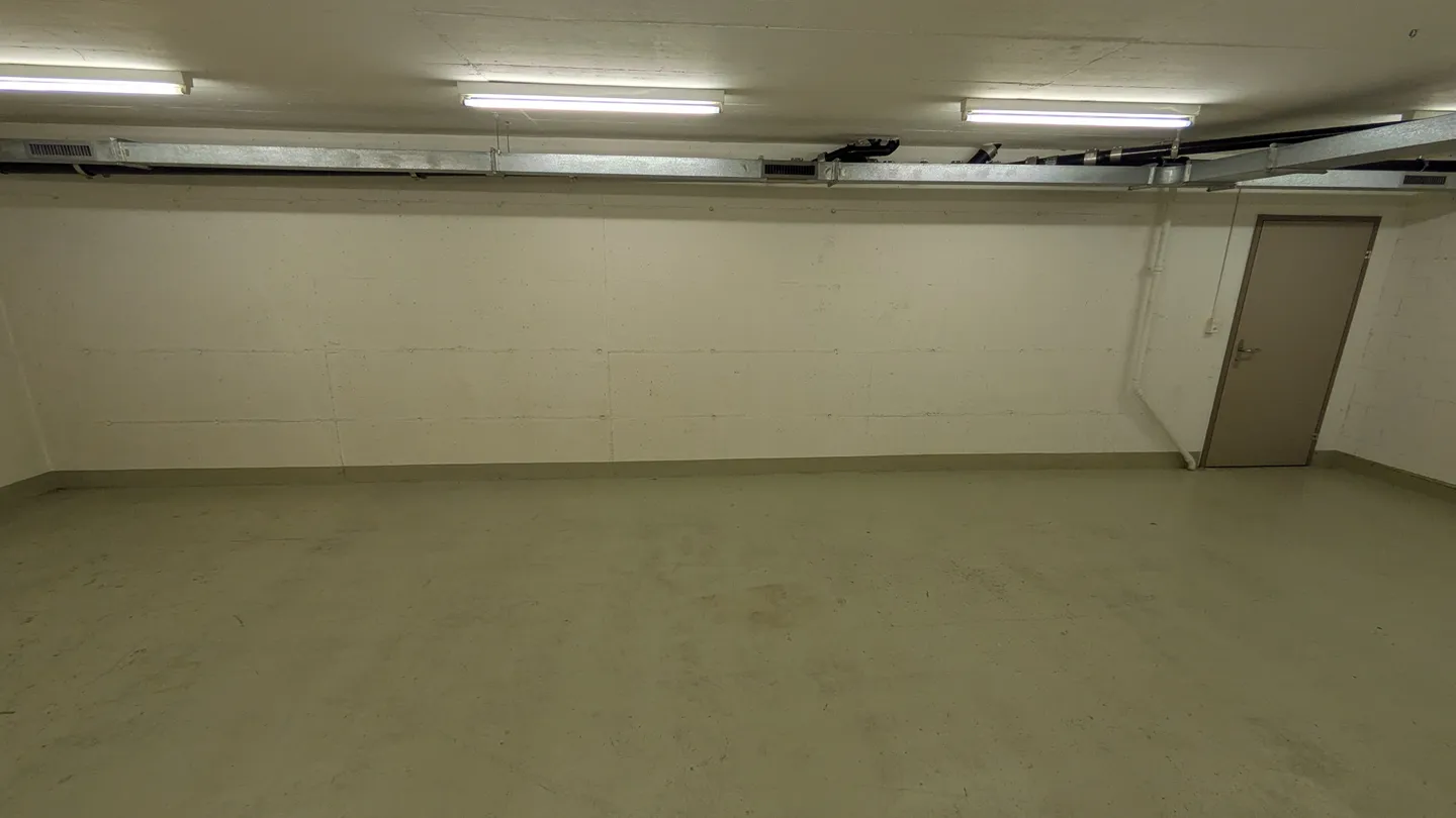Storage Space in Schlieren - Photo 4 of 9