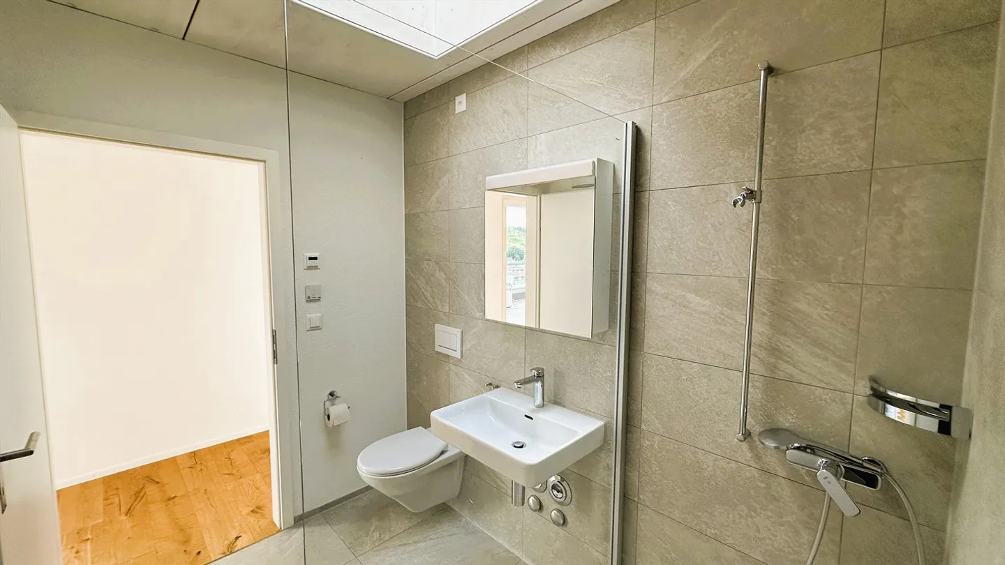 Appartement moderne avec vue - Photo 4 sur 6