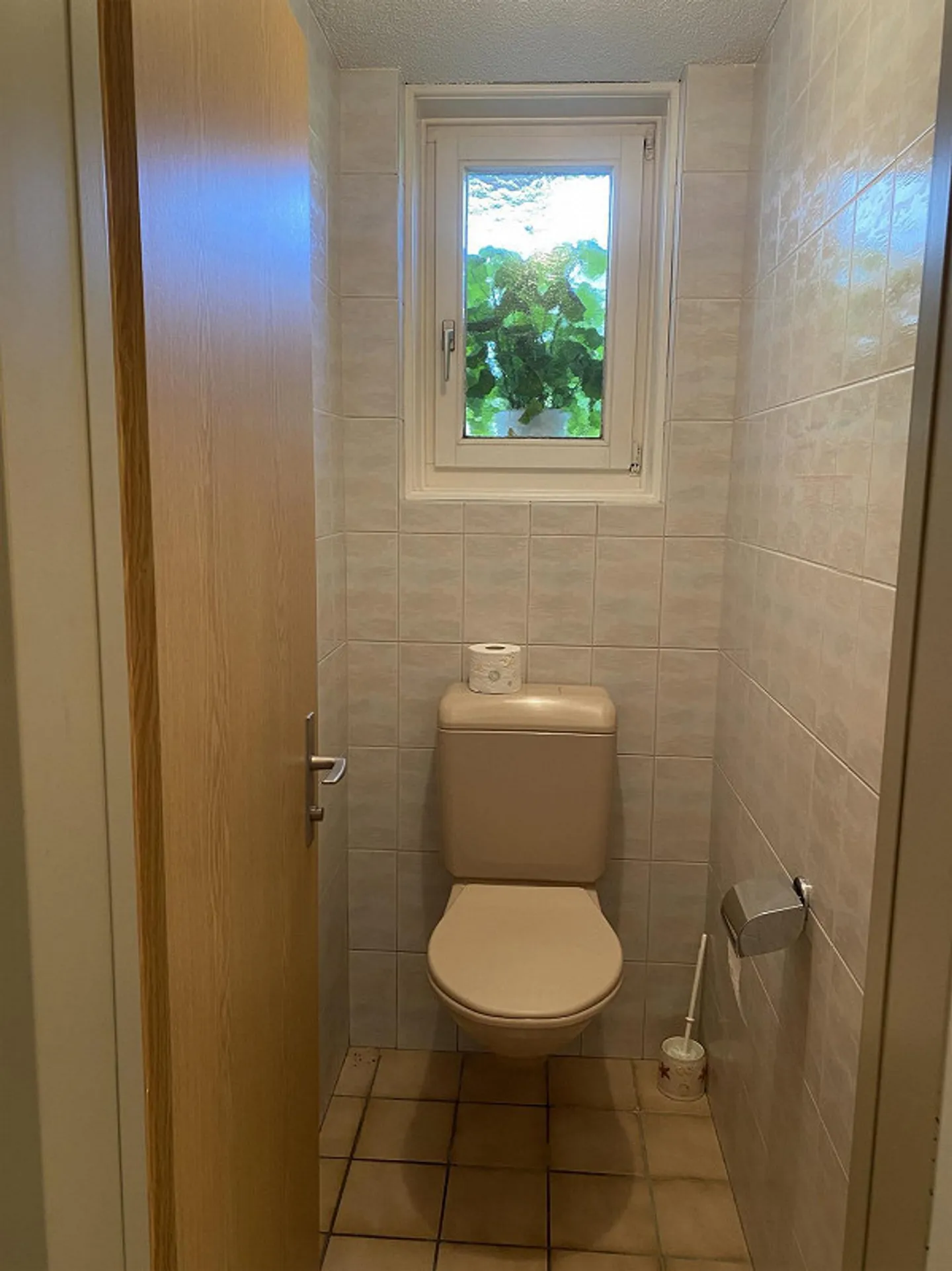 Stanza hobby o di stoccaggio al piano terra - Foto 8 di 10