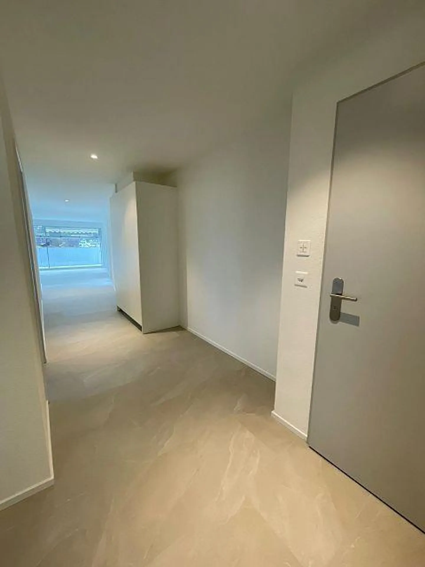 Bright and modern penthouse apartment - Photo 1 of 10