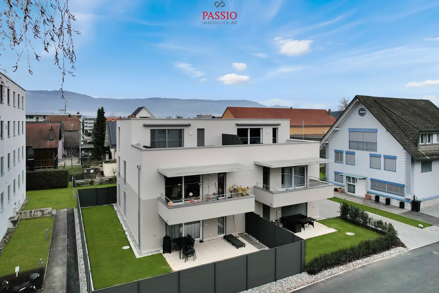 Appartamento attico 2.5 camere nuovo in standard di alta qualità - Foto 3 di 16