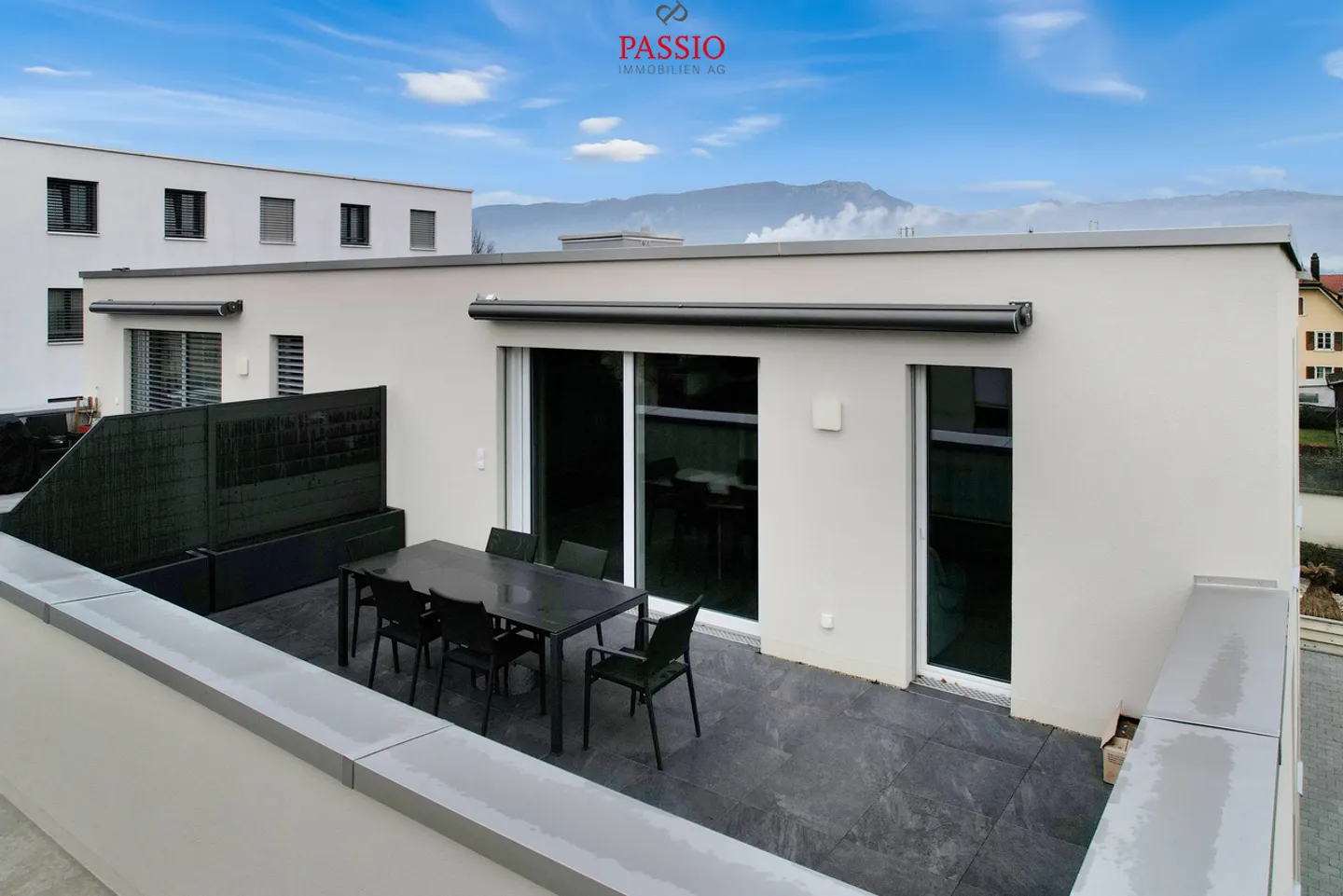 Appartamento attico 2.5 camere nuovo in standard di alta qualità - Foto 4 di 16