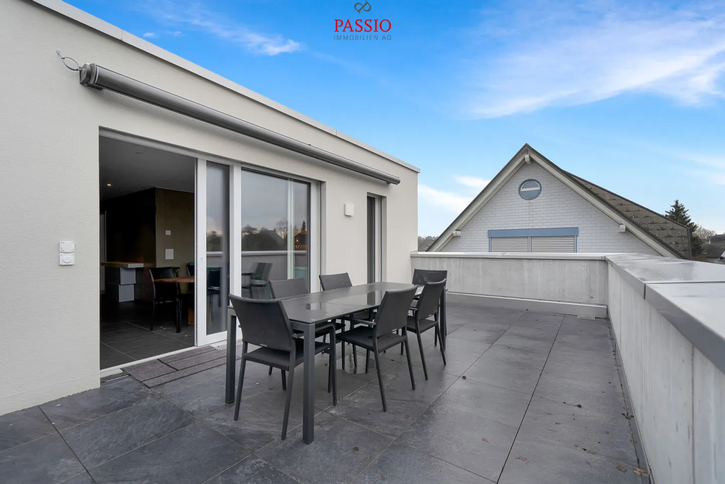 Appartamento attico 2.5 camere nuovo in standard di alta qualità - Foto 5 di 16