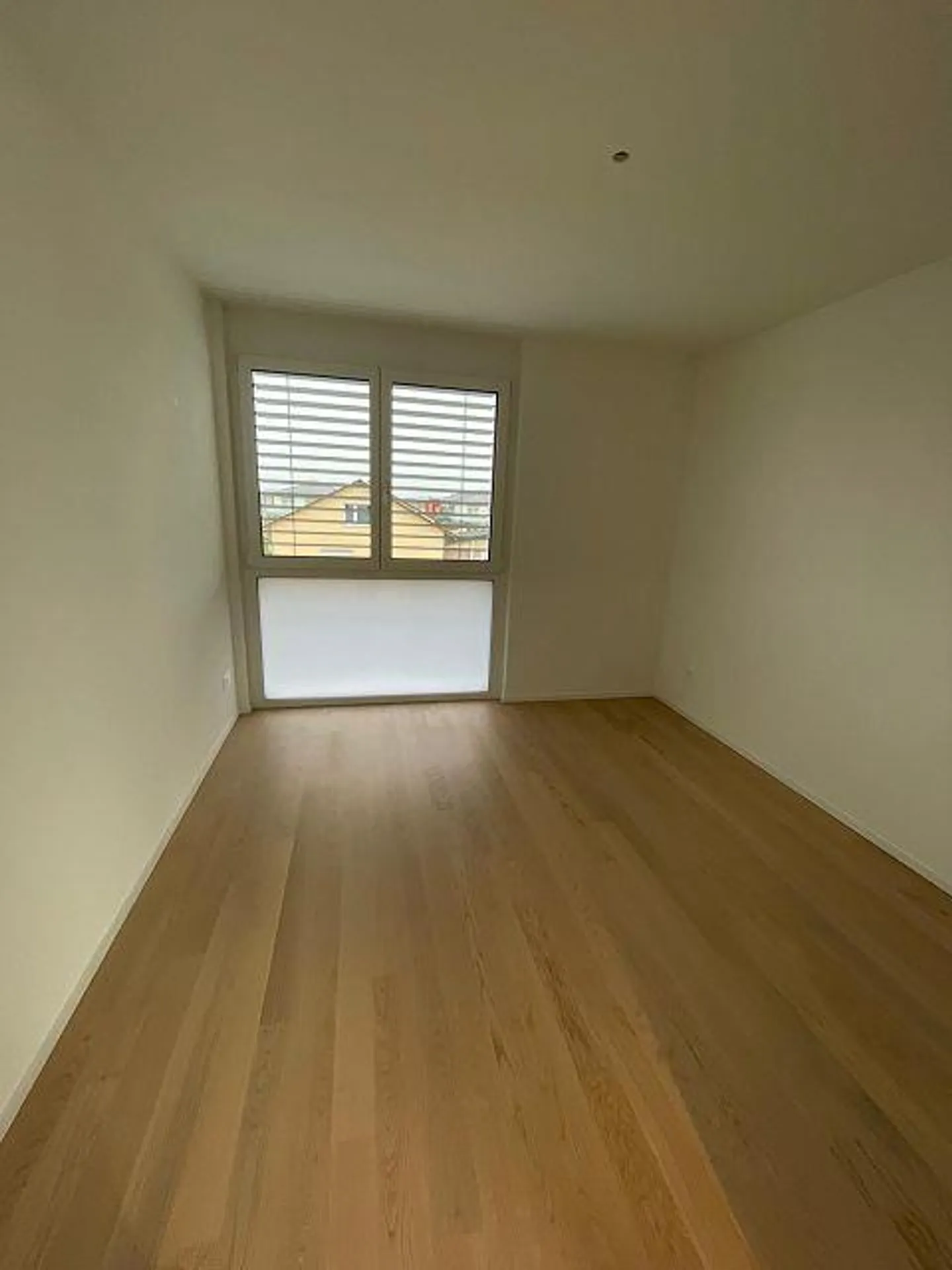 Bright and modern penthouse apartment - Photo 5 of 10