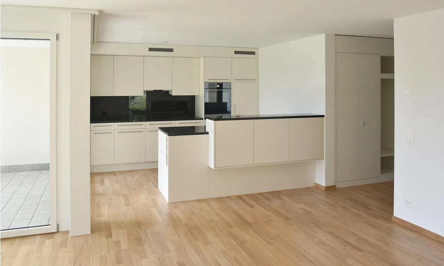 New and bright family apartment in a nature-friendly location - Photo 1 of 5