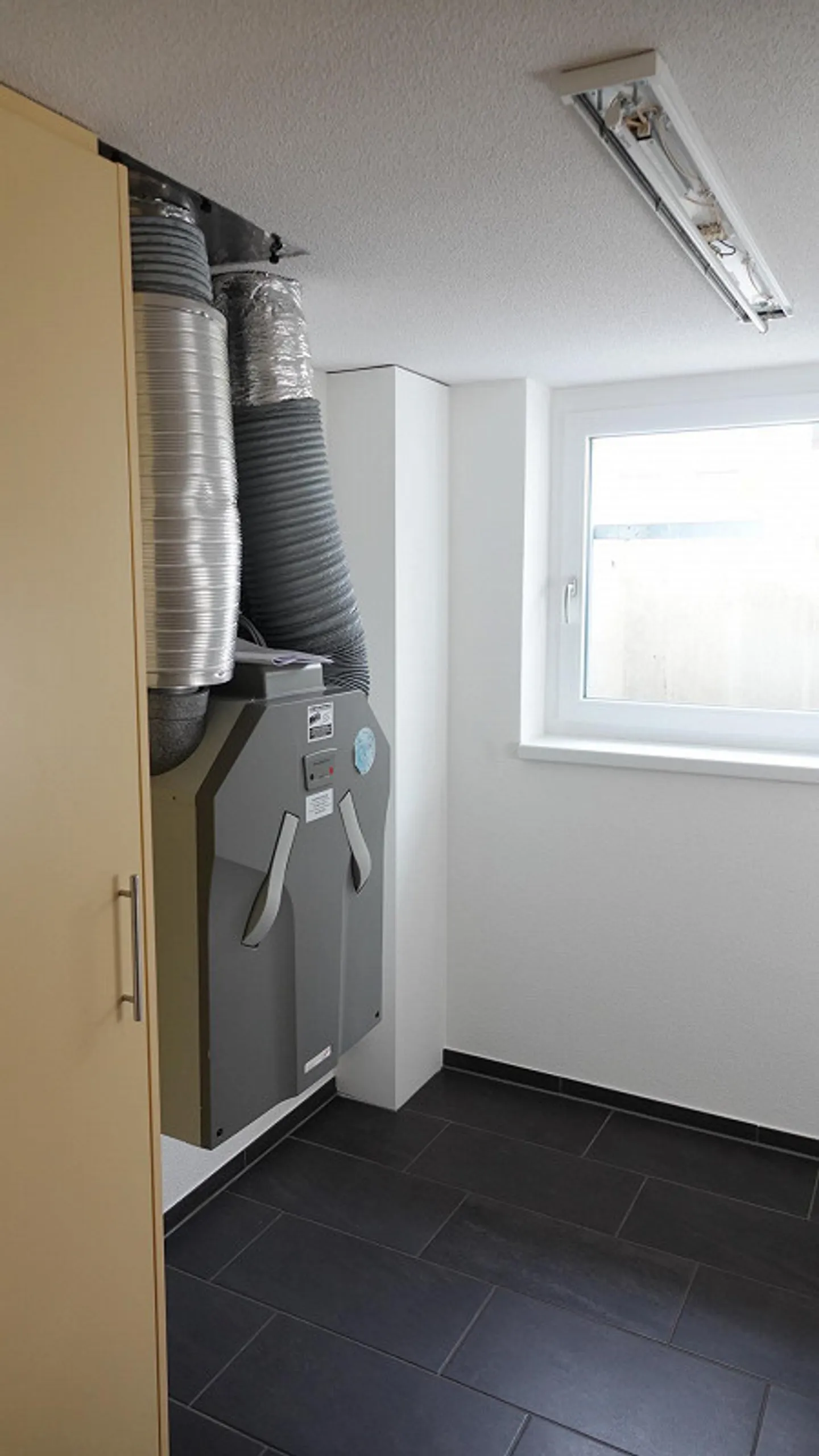 Spazio commerciale 71 m2 / disponibile immediatamente - Foto 6 di 6