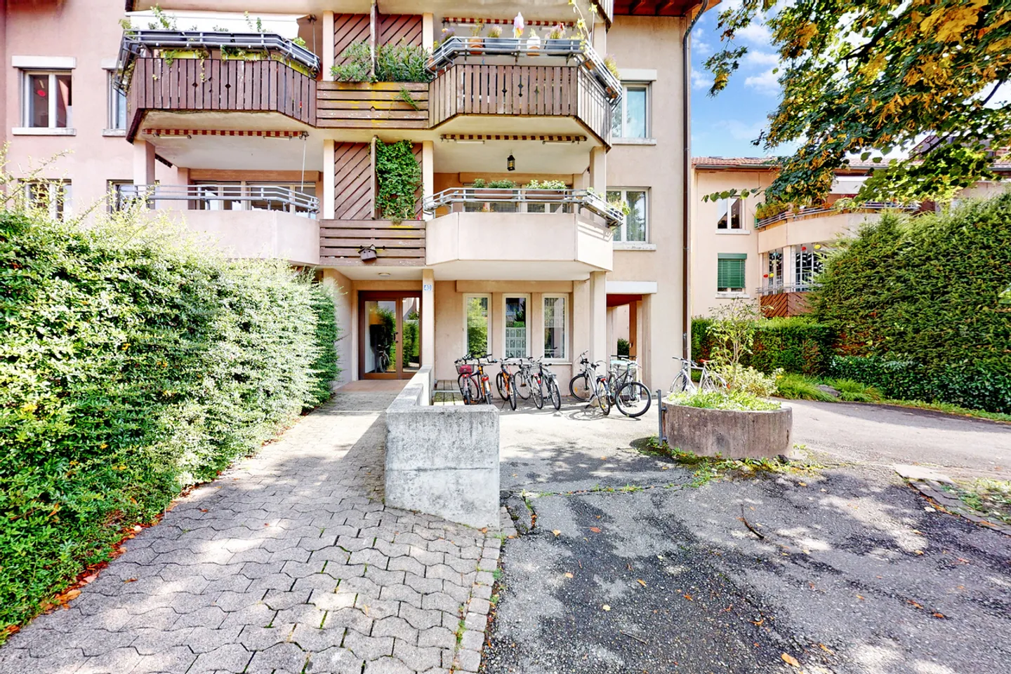 Cozy apartment in popular residential area - limited until 31.10.2027! - Photo 1 of 11