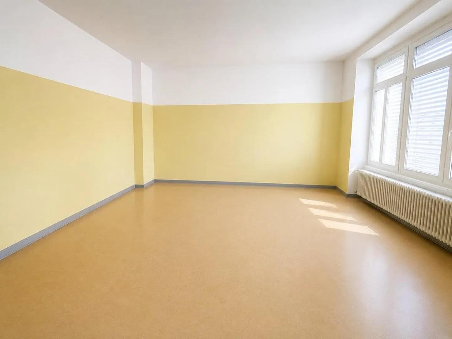 Espace de bureau attrayant de 84 m2 - Directement à la gare principale de Solothurn - Photo 2 sur 5