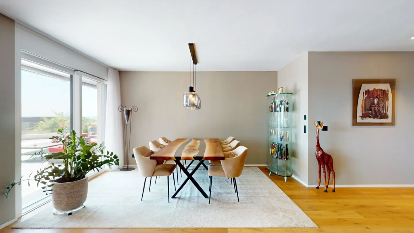 Luxuriöse Terrassenwohnung mit unverbaubarem Bergpanorama - Foto 4 von 12