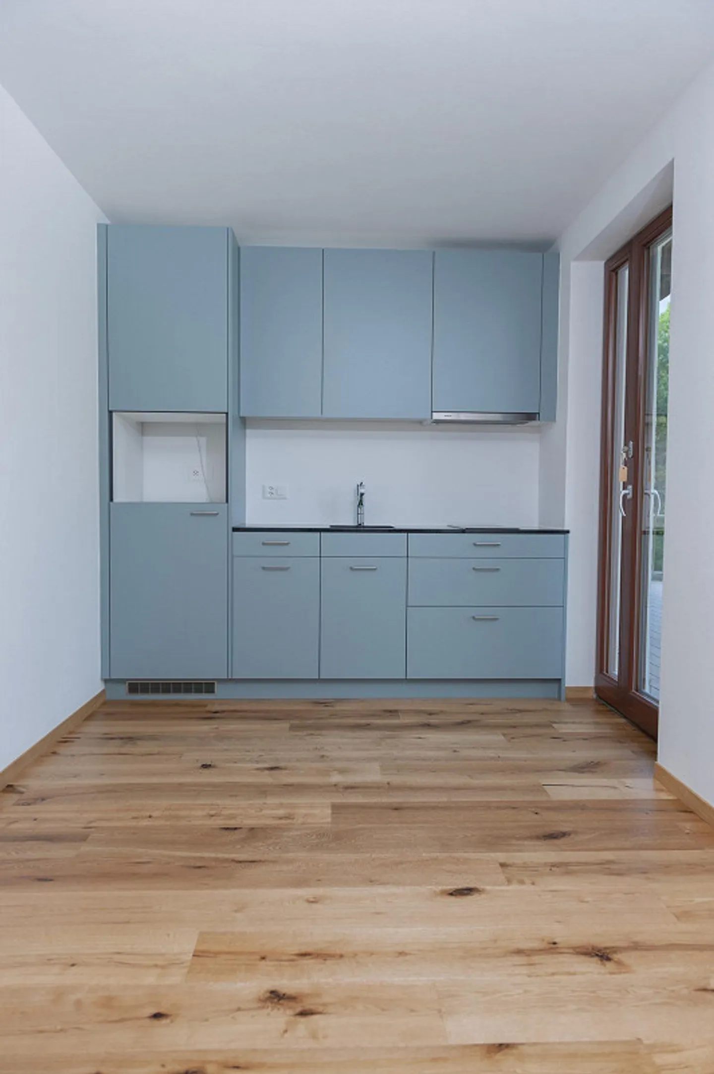 Appartement charmant dans une oasis verte - Photo 2 sur 7