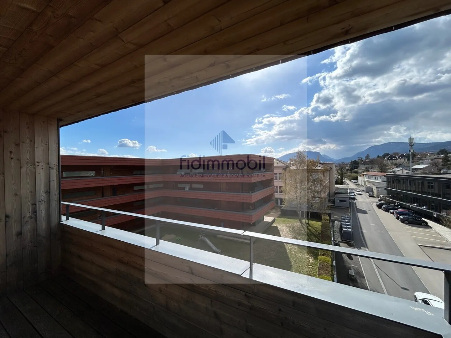 GRANDE APPARTAMENTO CON BALCONE - Foto 9 di 10