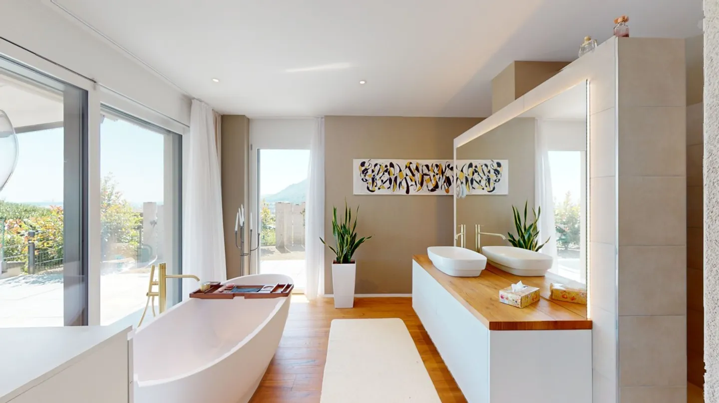 Luxuriöse Terrassenwohnung mit unverbaubarem Bergpanorama - Foto 10 von 12