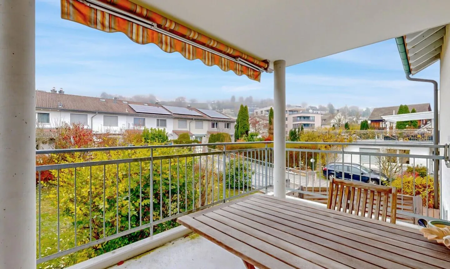 Ideal residential location with terrace and balcony - Photo 2 of 11