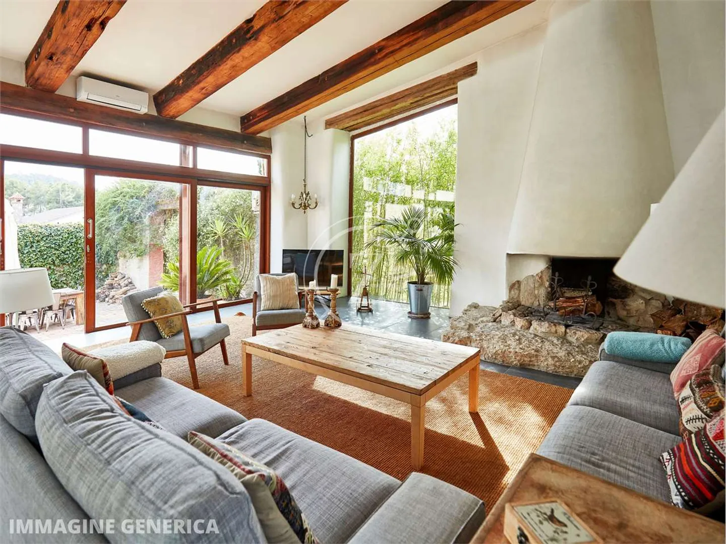 We are selling a restored farmhouse from the 18th century - Photo 2 of 4