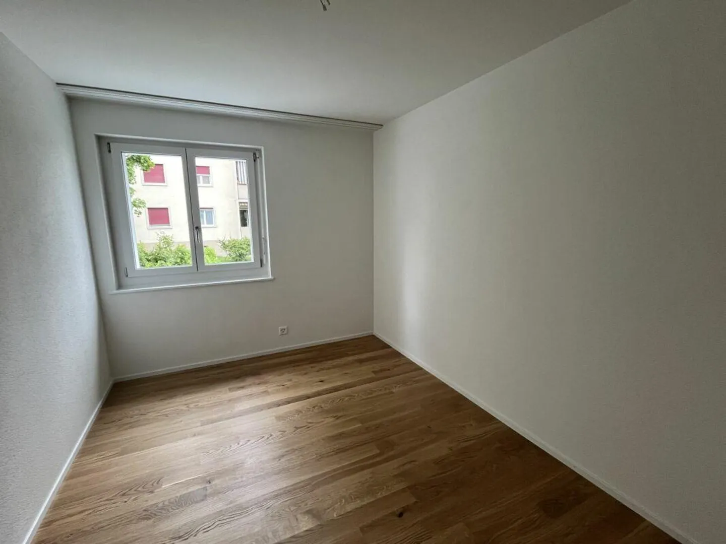 Well connected and beautiful living - eight renovated 3.5-room apartments - Photo 2 of 3