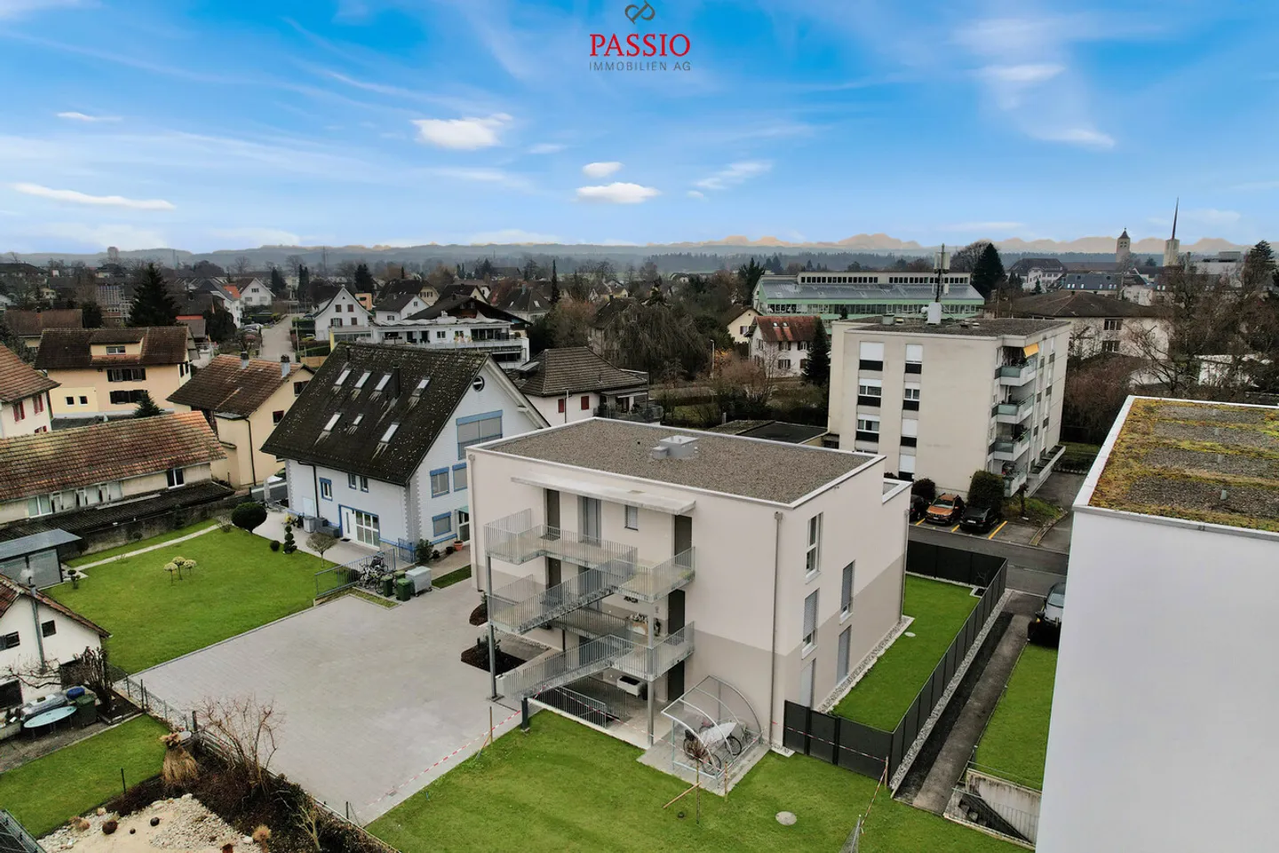 Appartamento attico 2.5 camere nuovo in standard di alta qualità - Foto 13 di 16