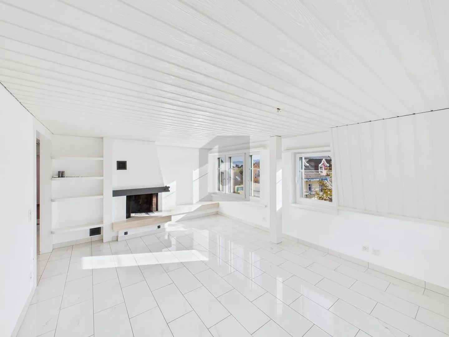 Charming, with its own air conditioning - Photo 2 of 6