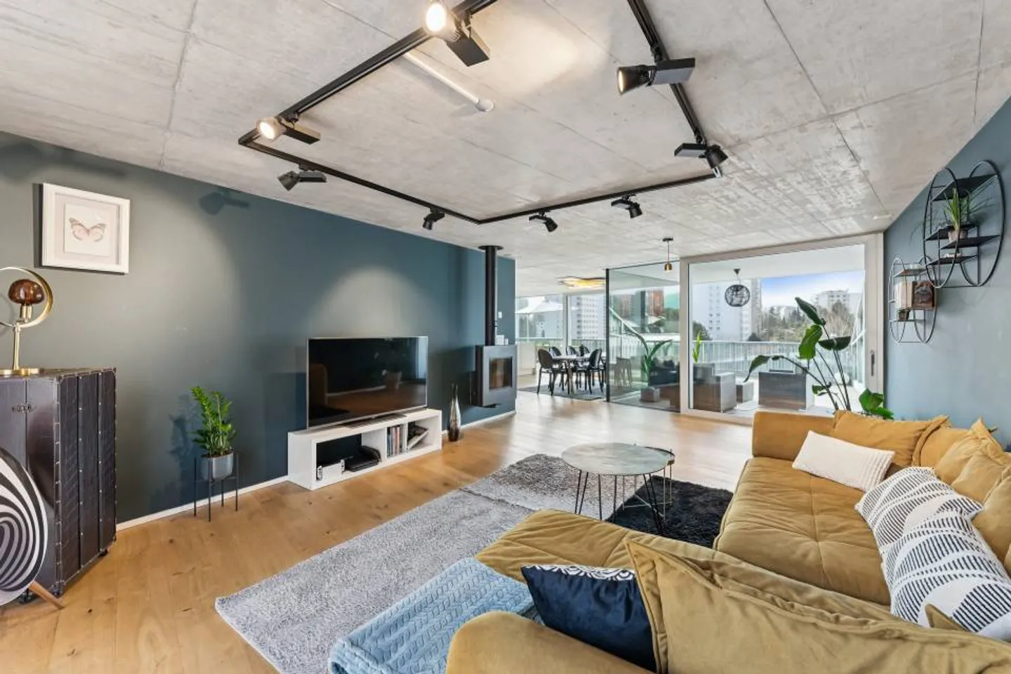 Exceptional penthouse; contemporary elegance with private terrace - Photo 2 of 6