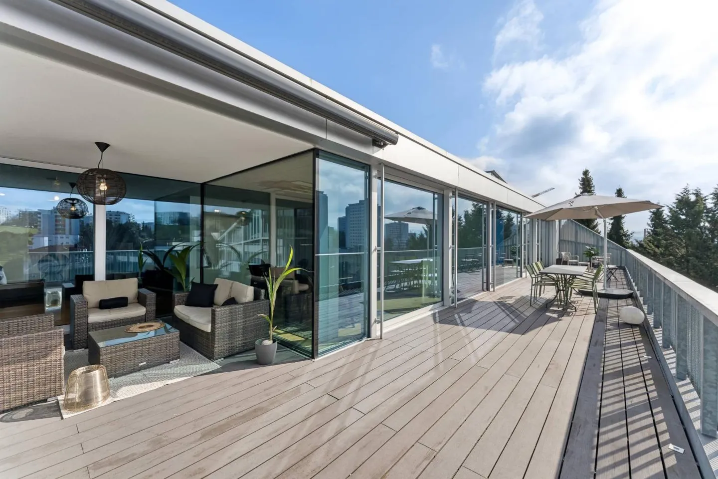 Exceptional penthouse; contemporary elegance with private terrace - Photo 3 of 6