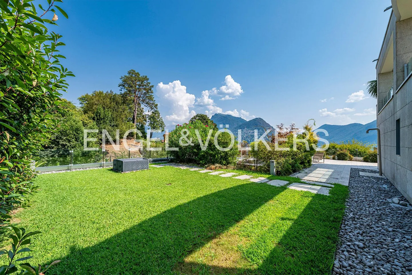 Appartamento esclusivo con giardino - Foto 12 di 13