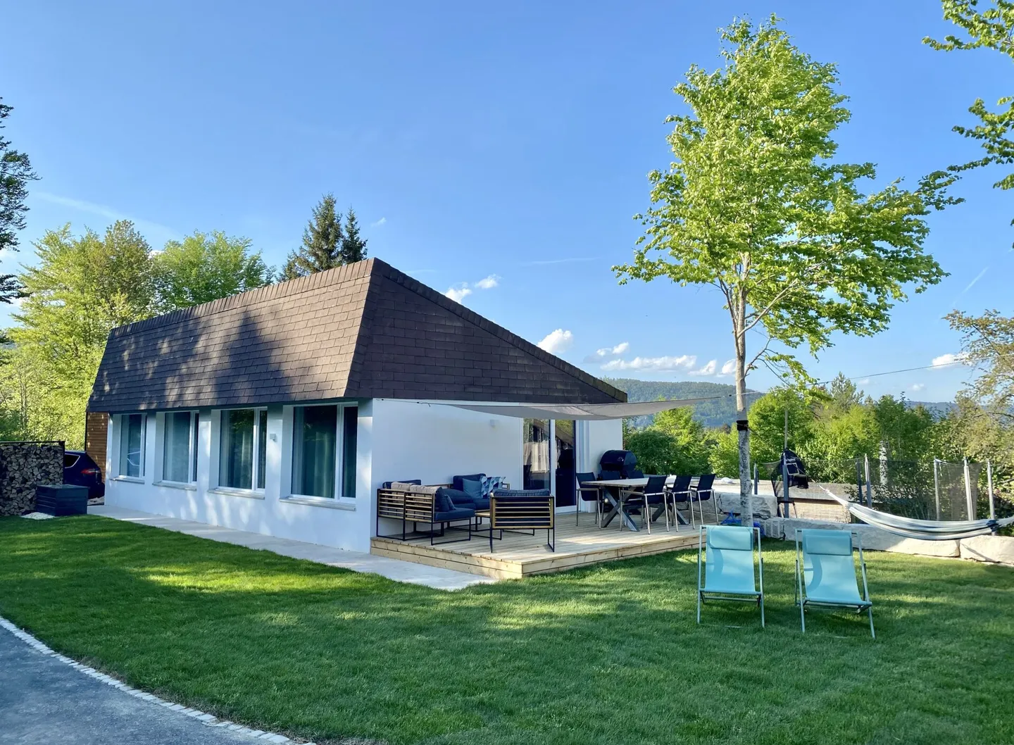 Incantevole casa unifamiliare con vista a Magglingen - Foto 1 di 10