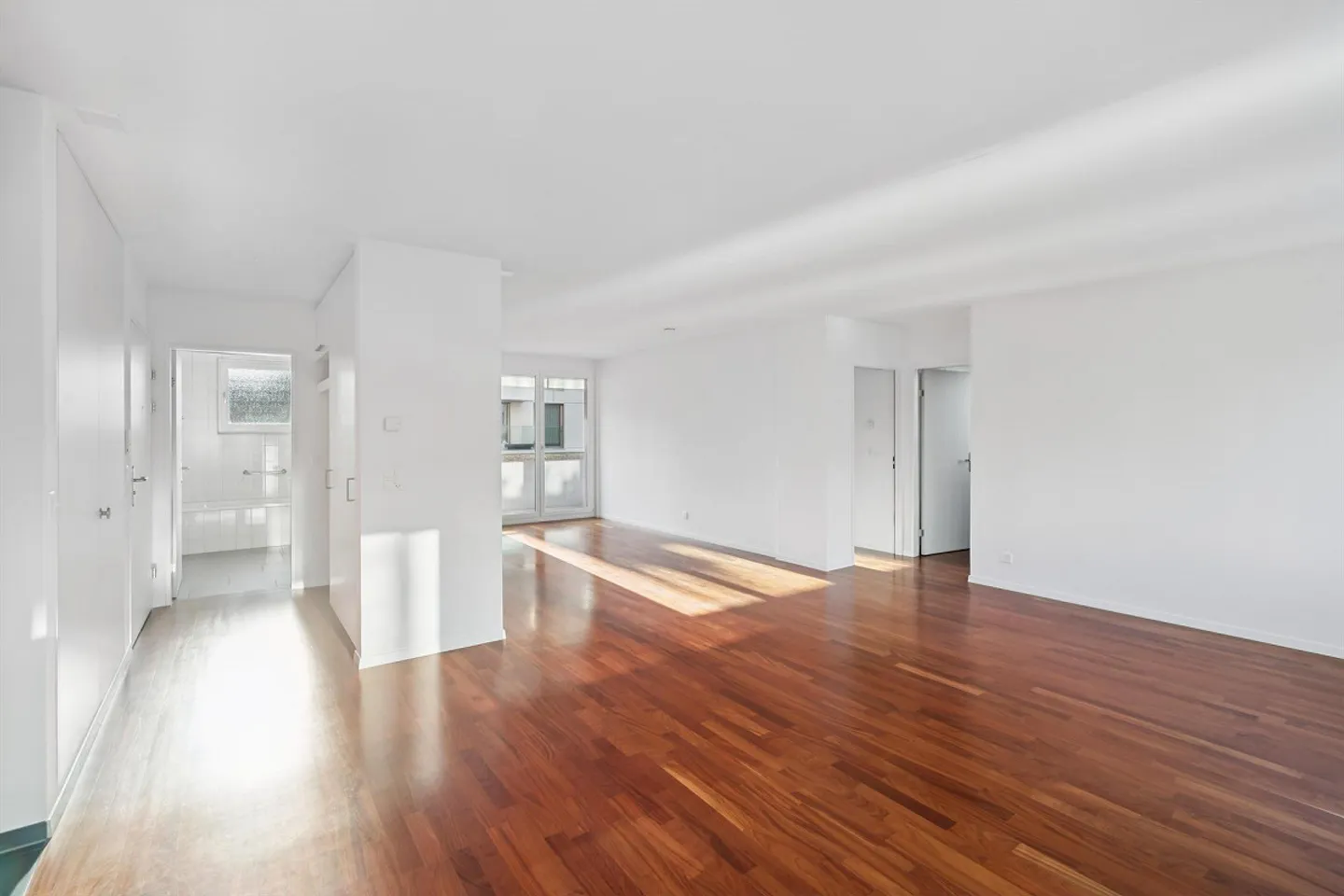 Vivere centralmente nel quartiere Neuwiesen di Winterthur - Foto 1 di 10