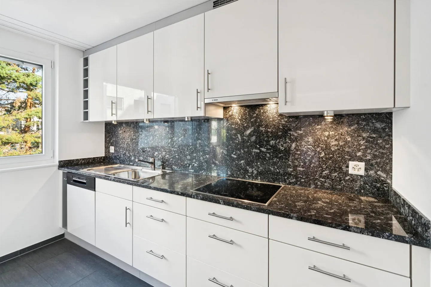 Vivere centralmente nel quartiere Neuwiesen di Winterthur - Foto 3 di 10
