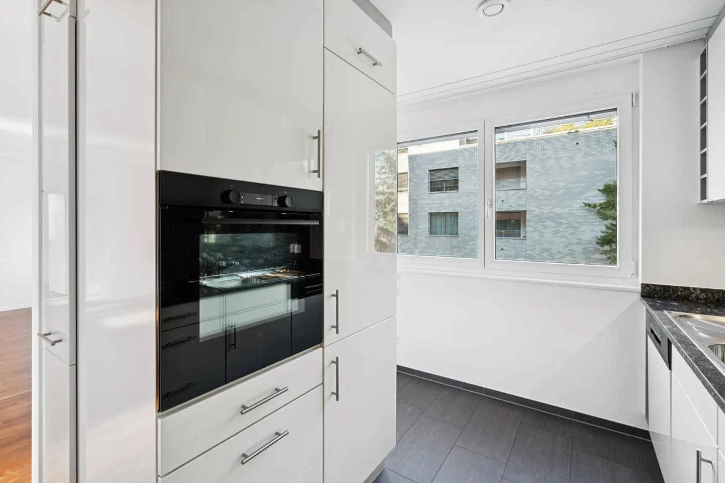 Vivere centralmente nel quartiere Neuwiesen di Winterthur - Foto 4 di 10