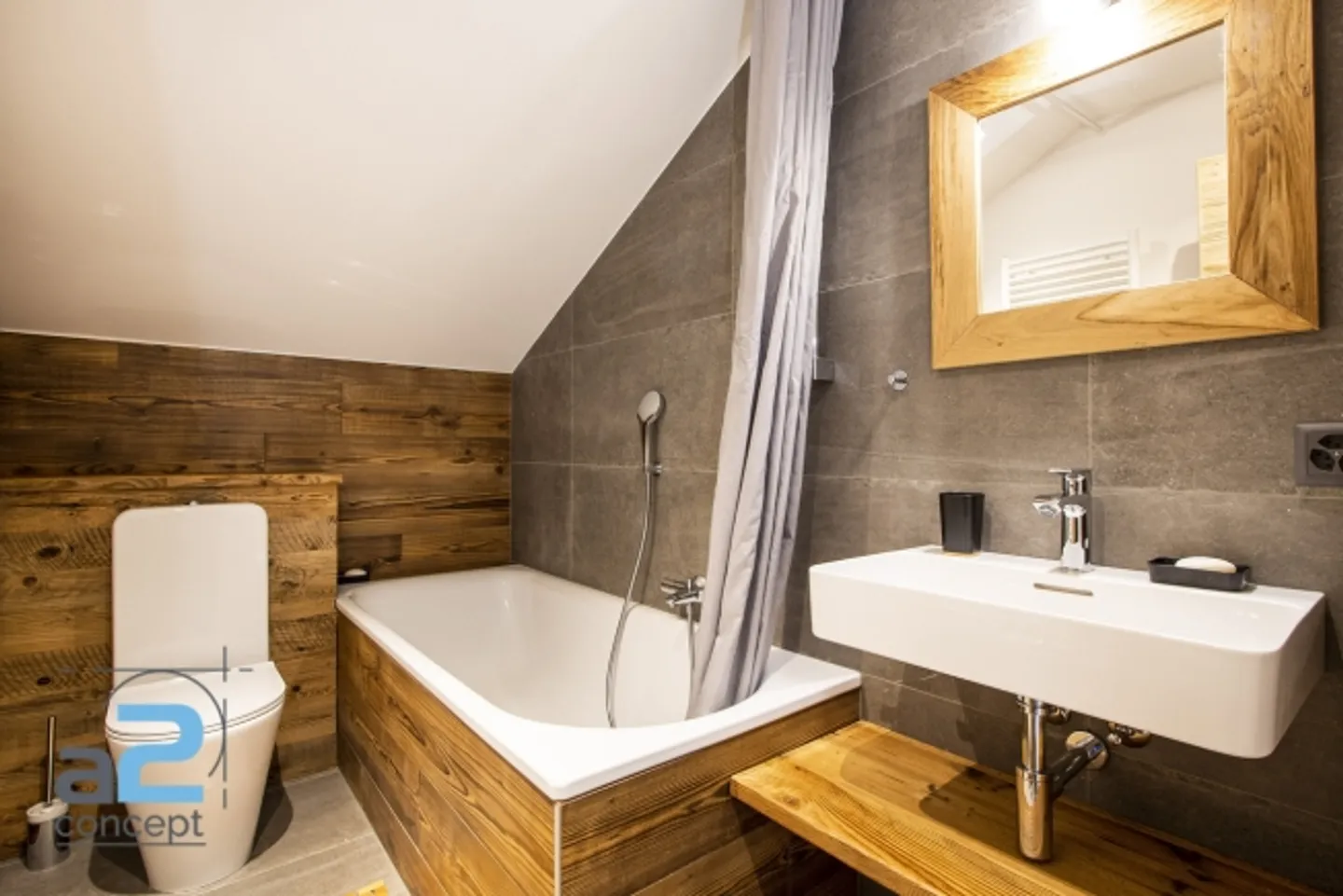 MAGNIFICENT APARTMENT BY THE LAKE OF LA MOUBRA - WEEKLY RENTAL - Photo 8 of 11